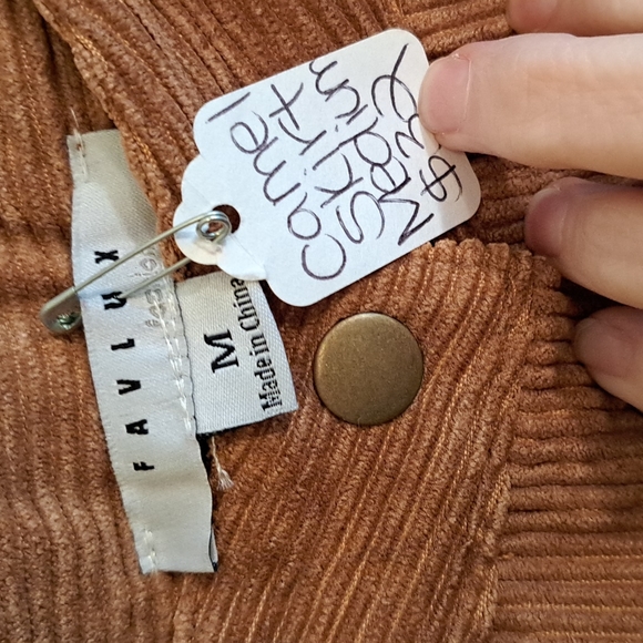 Skirt - Picture 3 of 4